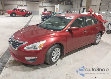 2015 Nissan Altima 2.5 S из США, поврежденный, VIN 1N4AL3AP9FC263626